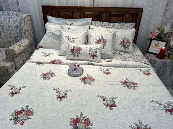 Scarlette Opulence - Straight cut Bedding set