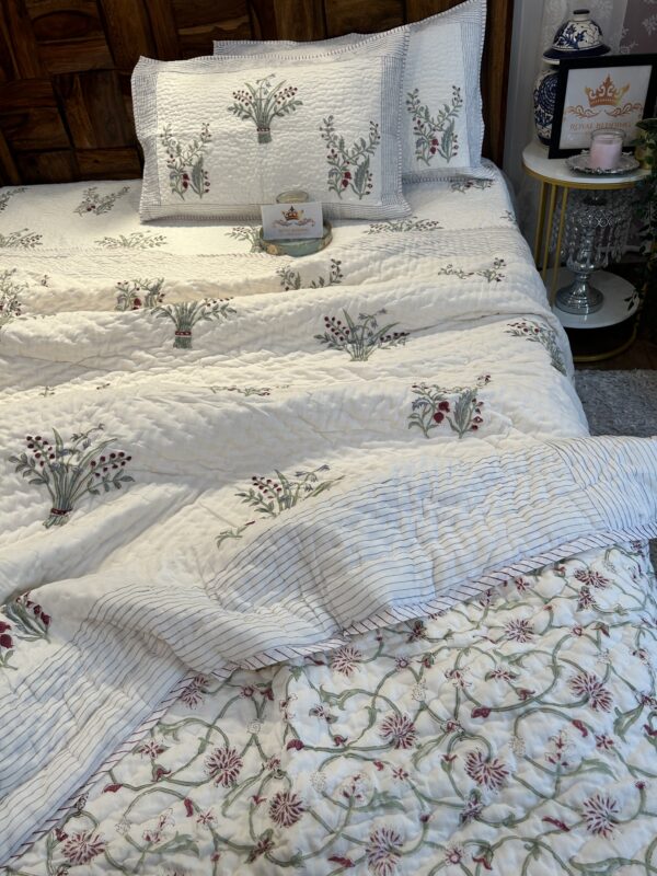 Aqua Leaf Bedding set - Image 10