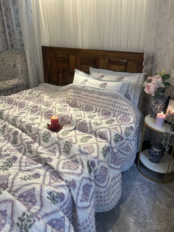 Lavender Lilac - Quilt/comforter