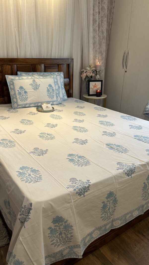 Ethereal Blue lotus - Bedsheet set - Image 8