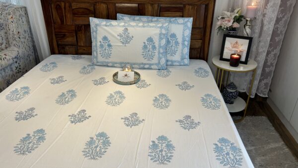 Ethereal Blue lotus - Bedsheet set