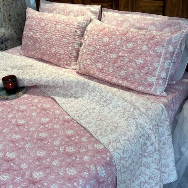 Blush bedding set