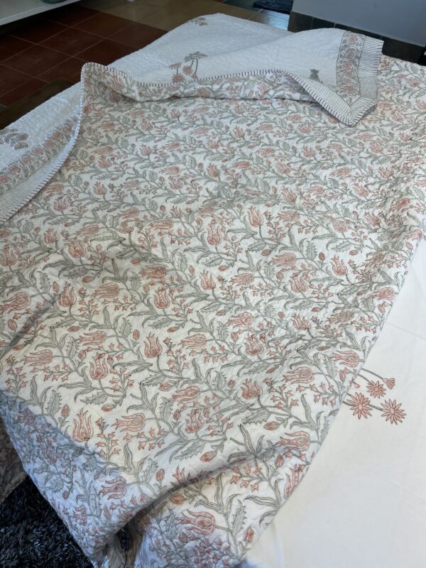 Sanober Bedcover - Image 3