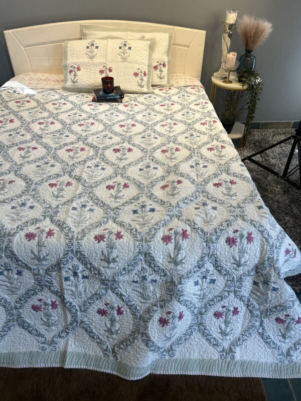 Iris Grey - Image 3