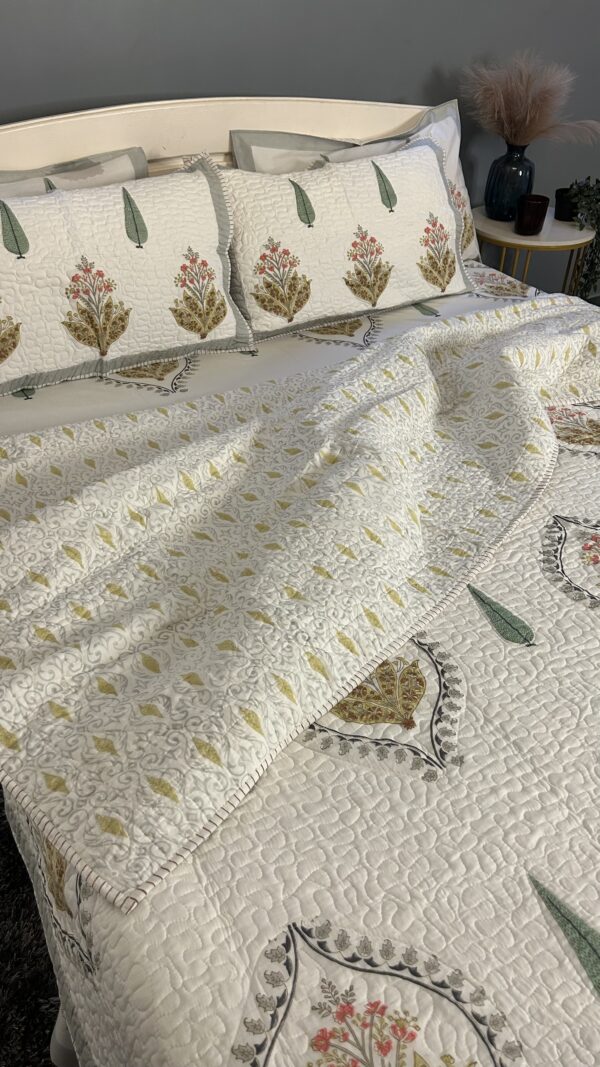 Cynthia Bedding set - Image 5